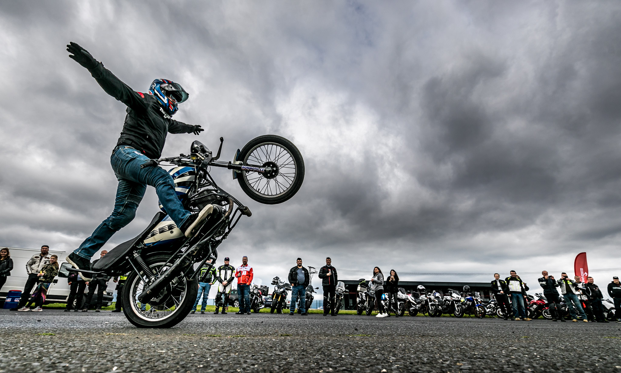 Spanilé jízdy motorkářského klubu UNIRIDERS